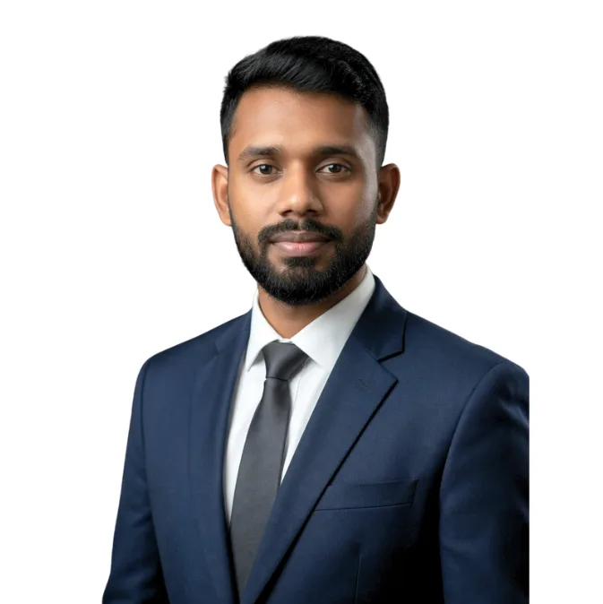 this image shows the photo of shamsul islam, SEO executive of crazygraph